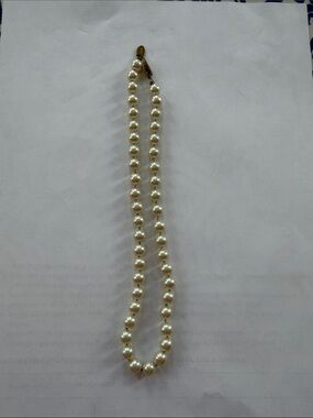 Pearl Necklace with Gold Clasp